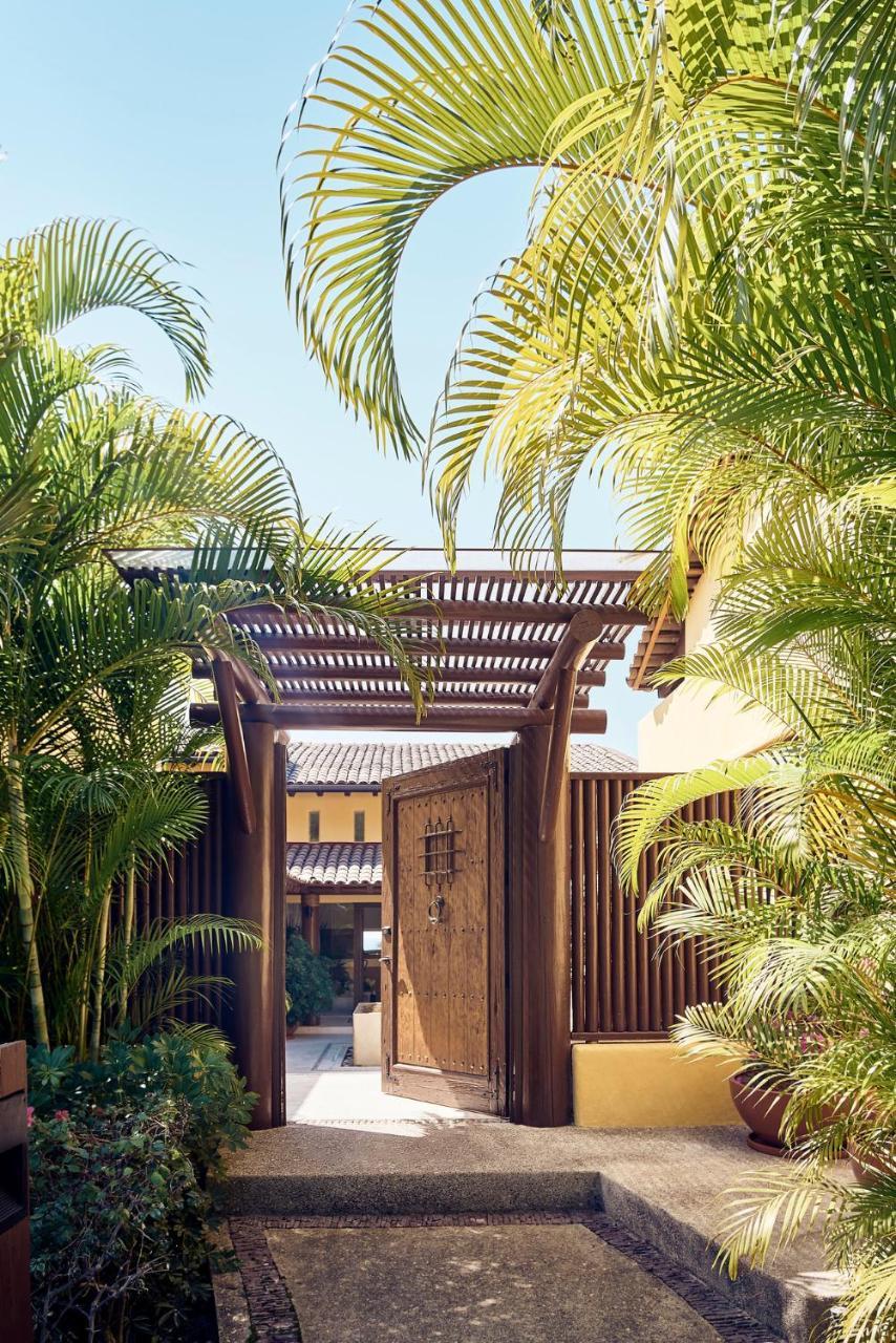 Four Seasons 5*