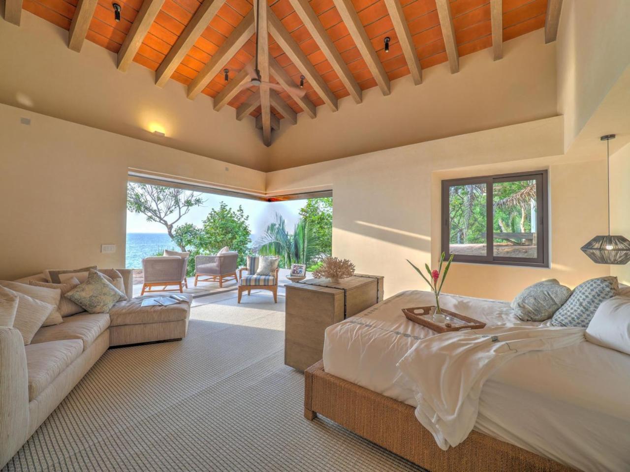 Casa Tesoro *