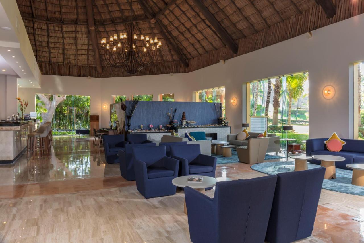 Family Selection At Grand Palladium Vallarta & Resort