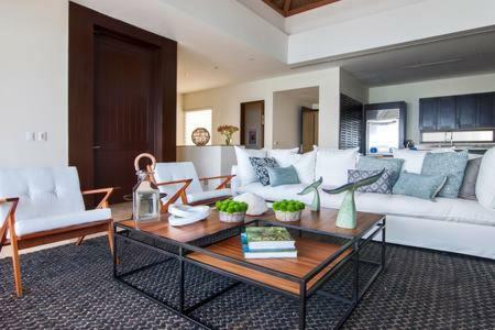 Los Veneros Penthouse Apartahotel