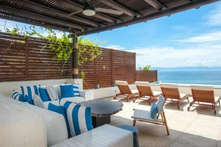 Los Veneros Penthouse Apartahotel *