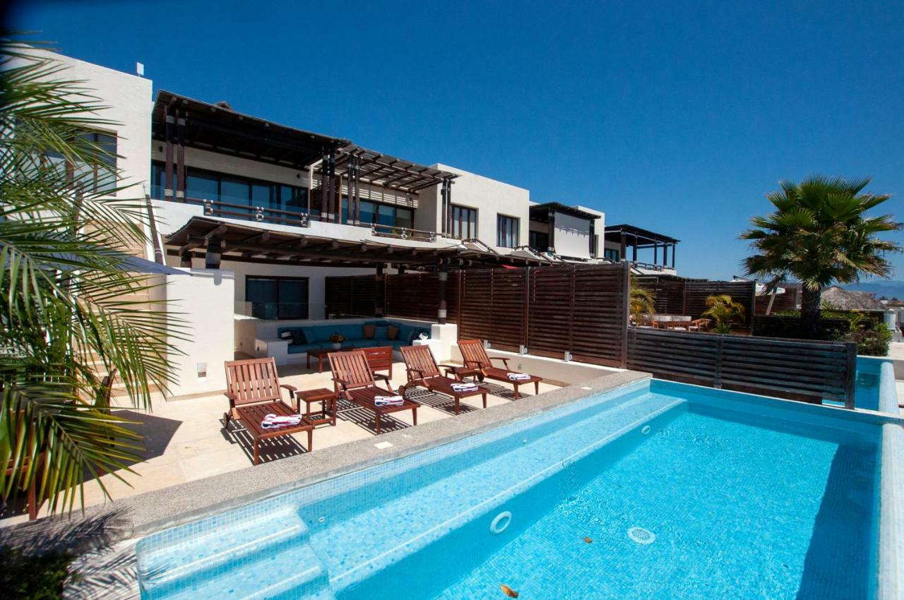 Los Veneros Penthouse Apartahotel