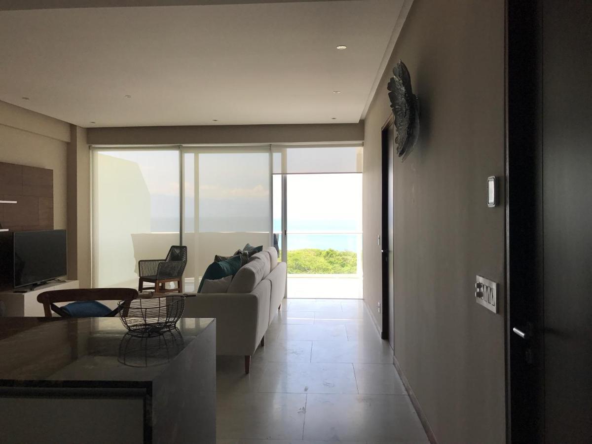Beachfront Bolongo *