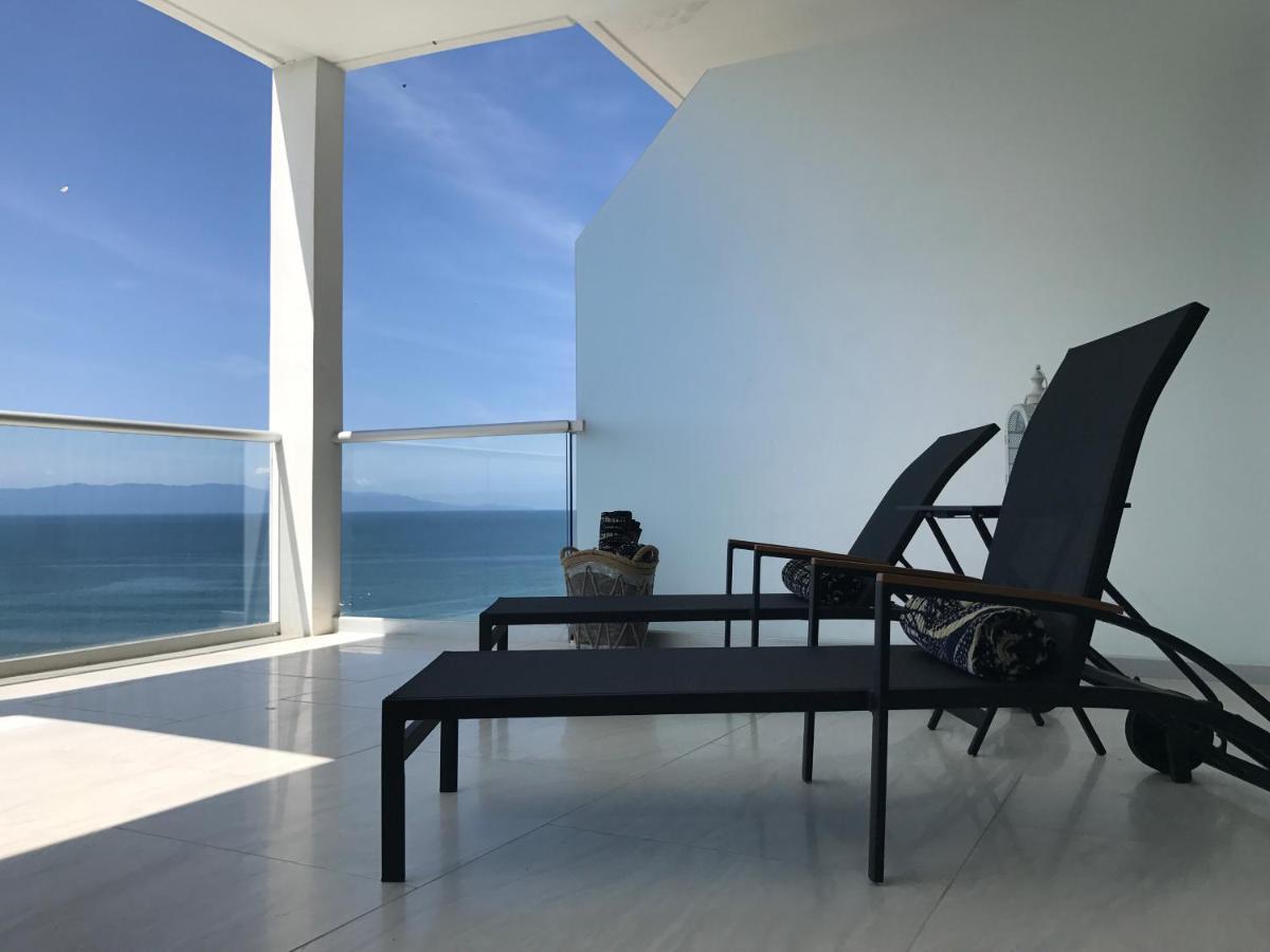 Beachfront Bolongo Apartment *