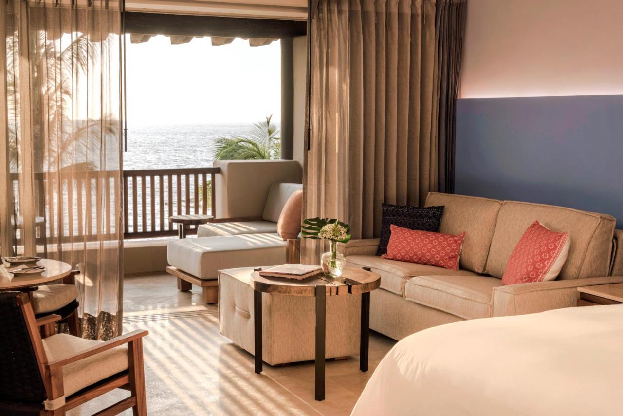 Four Seasons Hotel