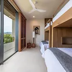 Rooftop Oasis In El Surf