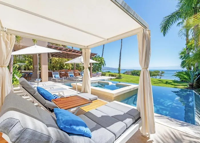 Beachfront Enchanting Villa In Punta Mita
