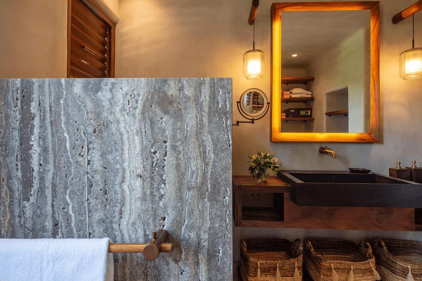 Luxury Home- Rock House Holiday home