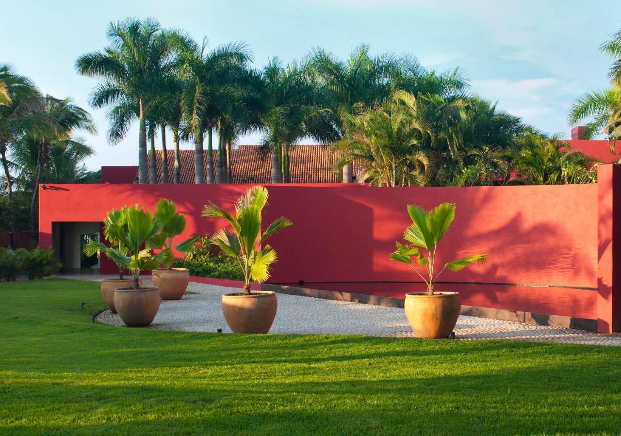 Stunning 7bd Beachfront Fully Staffed With Access To St Regis 4 Seasons & Punta Mita