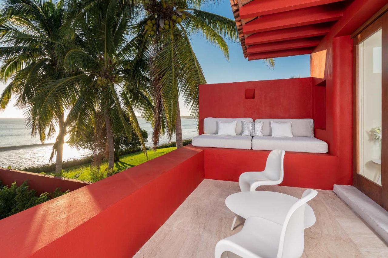 Villa Stunning 7bd Beachfront Fully Staffed With Access To St Regis 4 Seasons & *