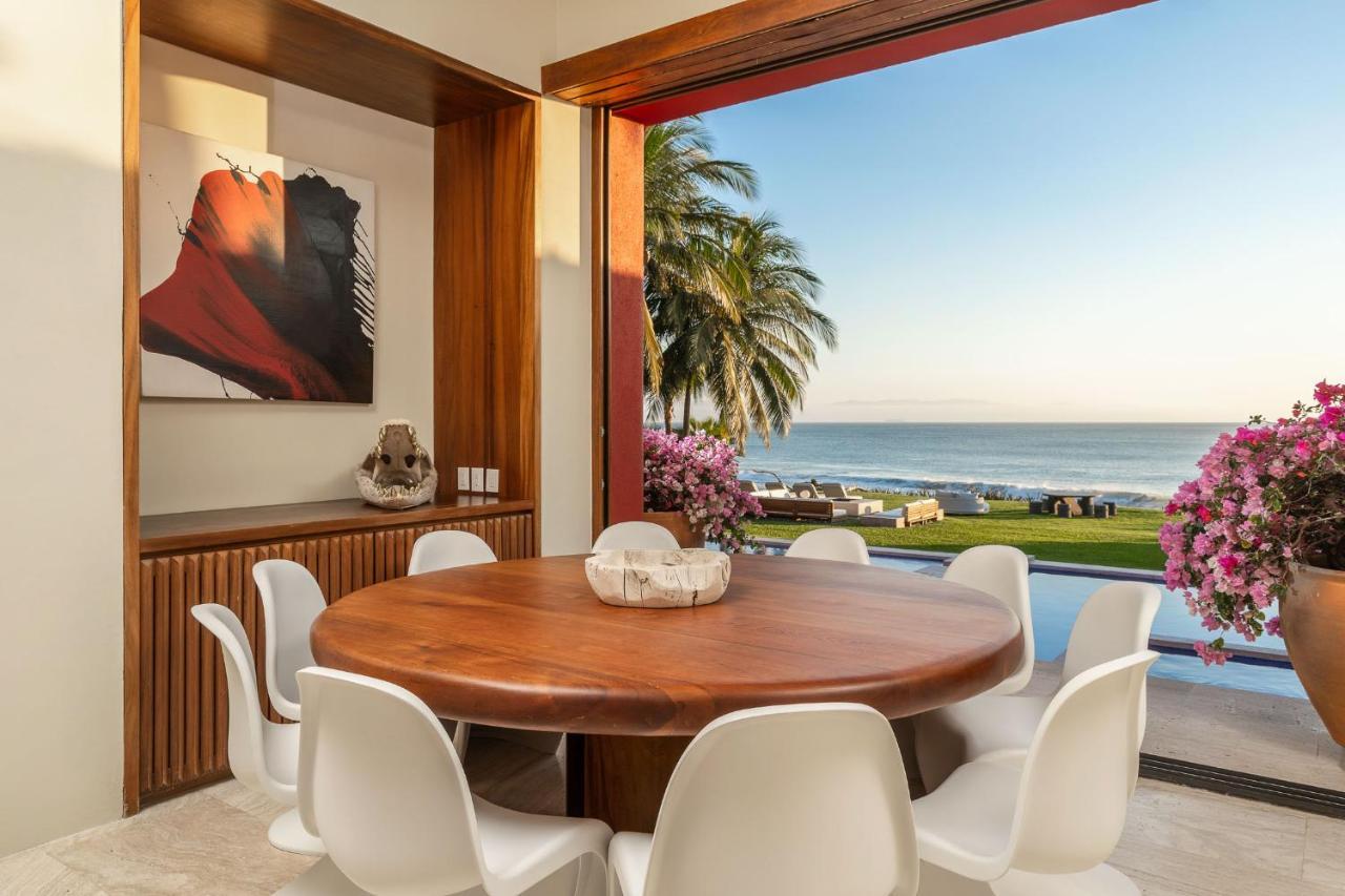Stunning 7bd Beachfront Fully Staffed With Access To St Regis 4 Seasons & Villa