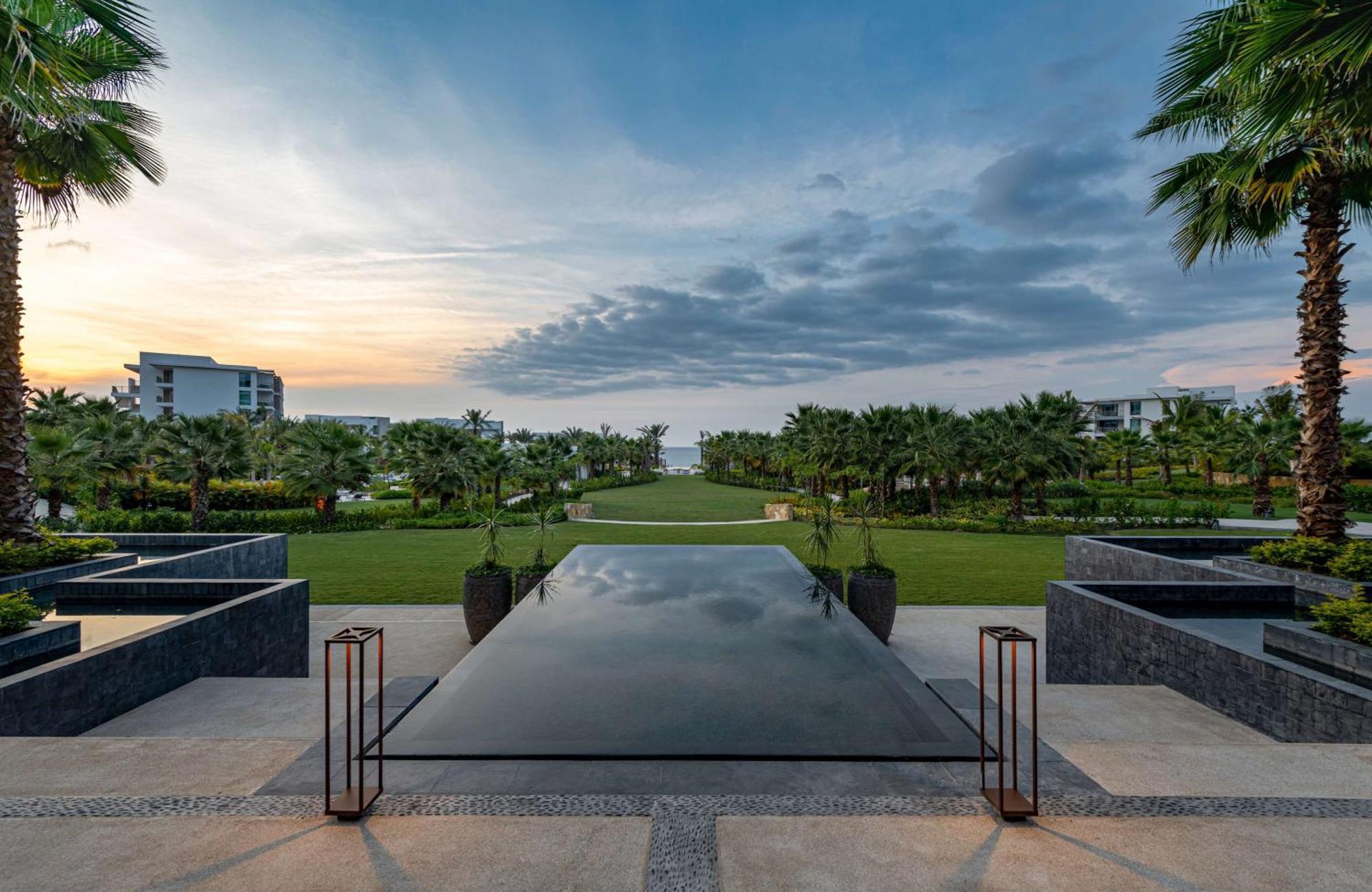 Conrad Punta De Mita 5*