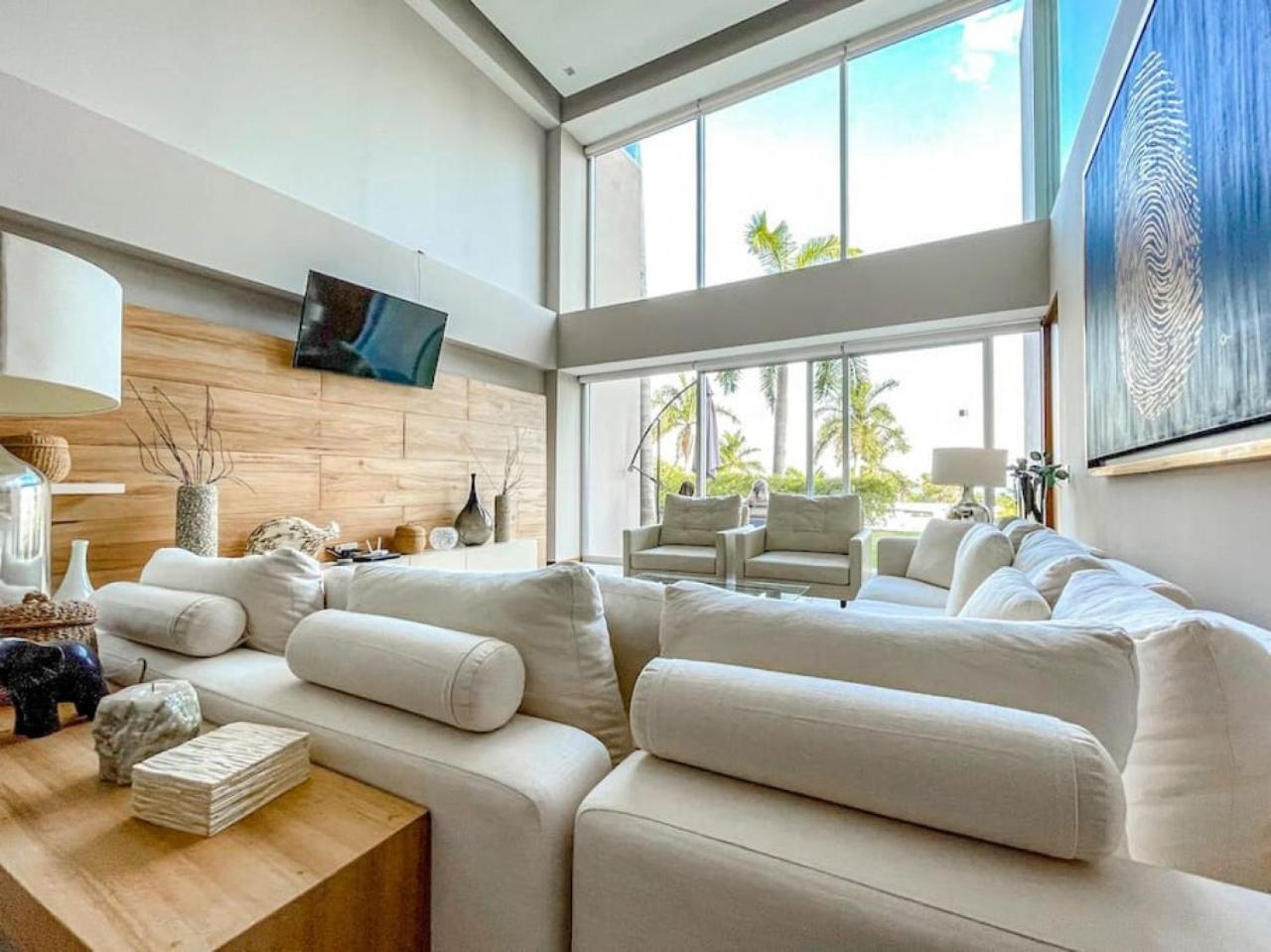Spectacular Ocean Front 5br Punta Mita