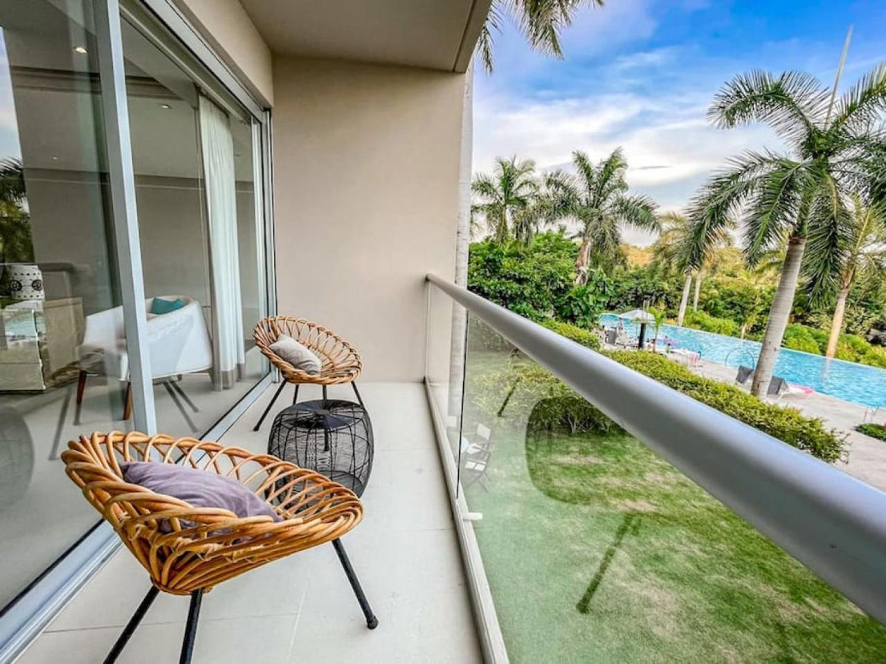 Spectacular Ocean Front 5br