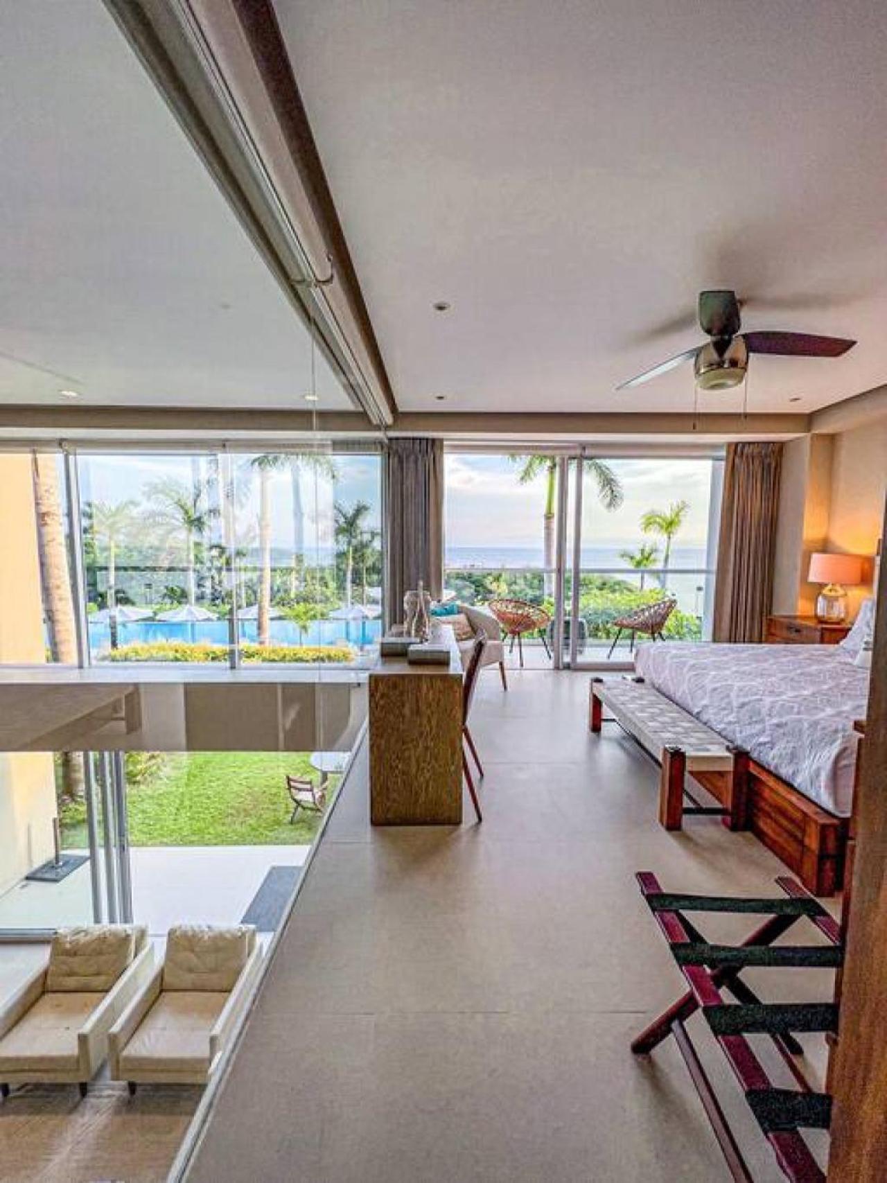 Spectacular Ocean Front 5br