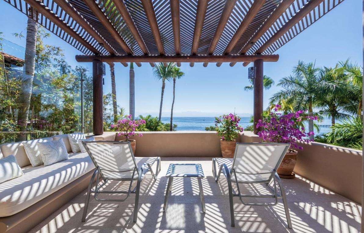 Beachfront Enchanting In Villa