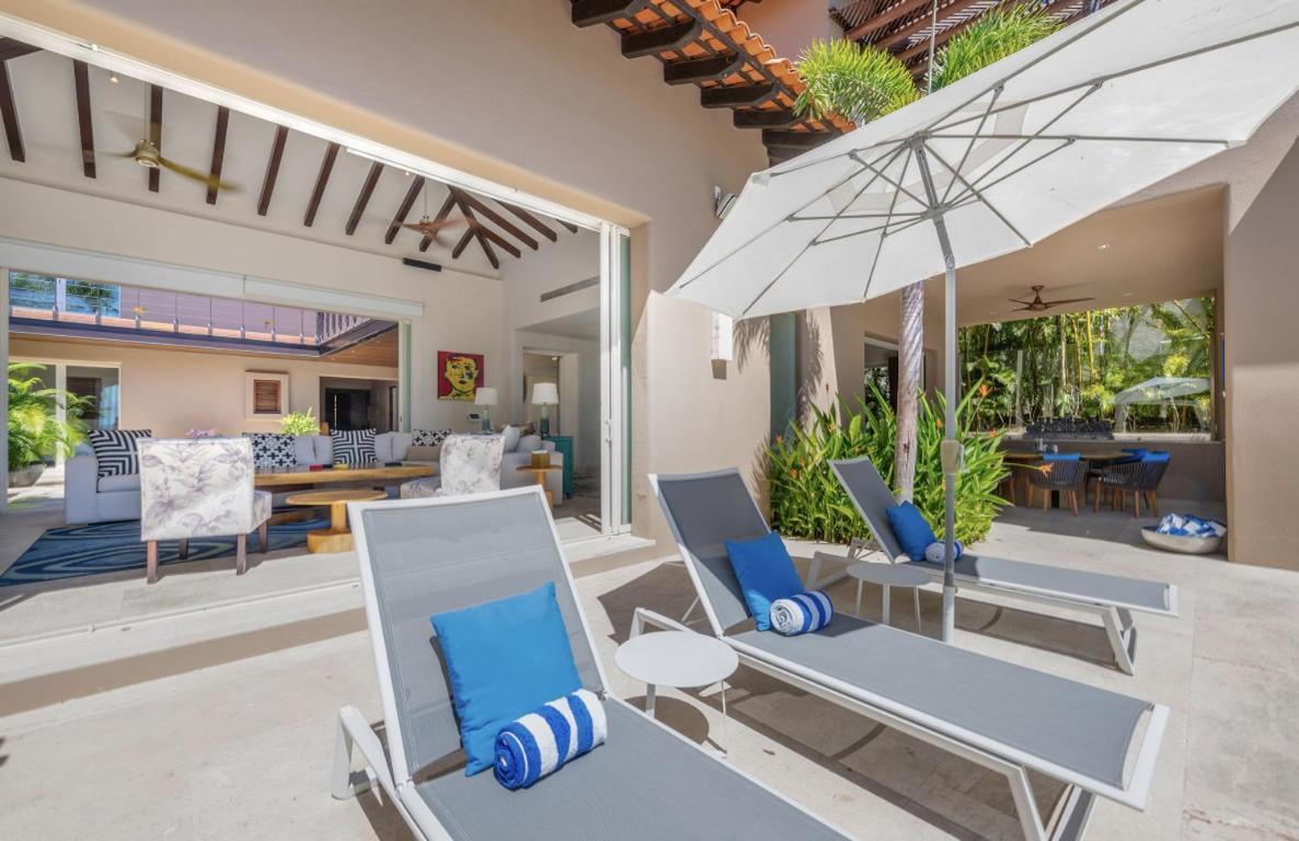 Beachfront Enchanting In Villa *