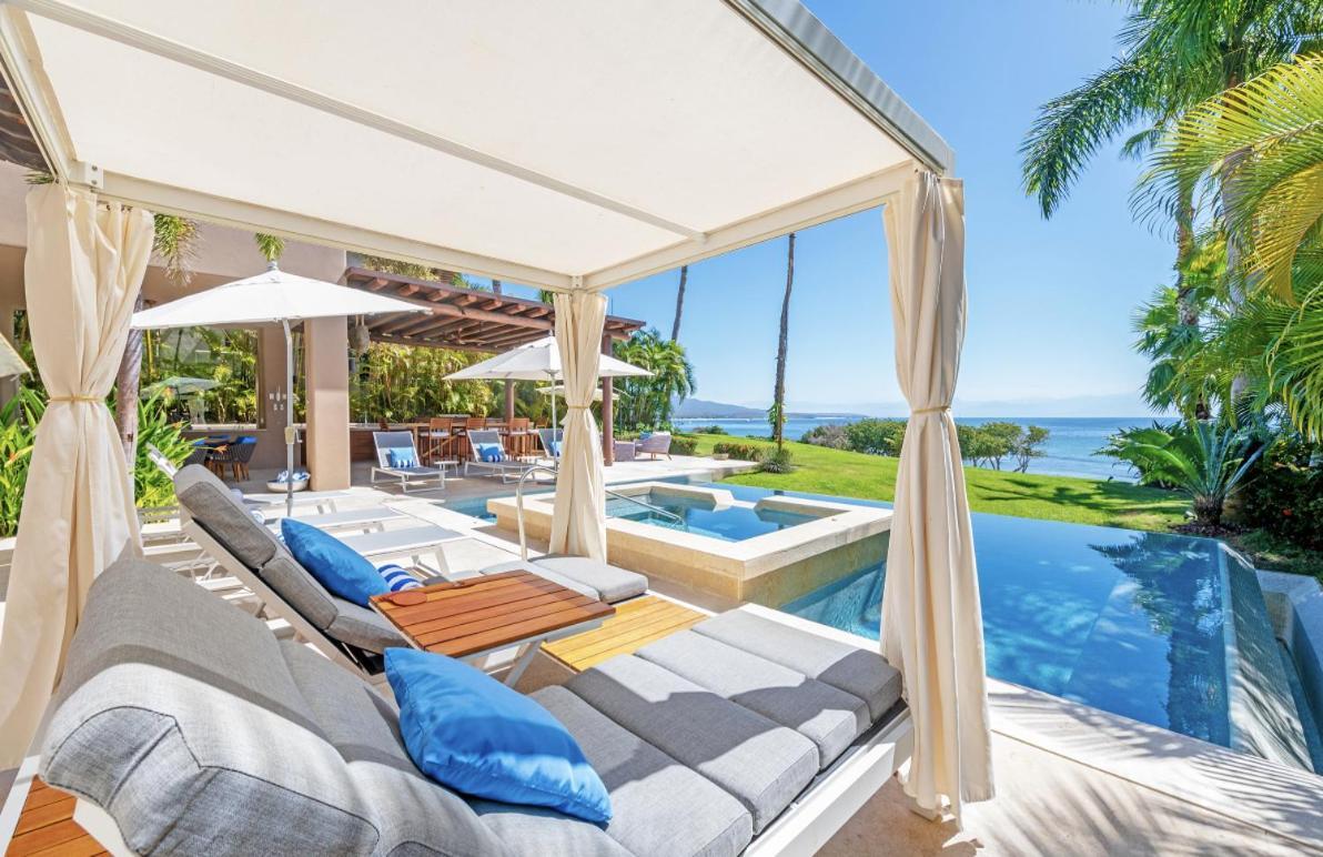 Beachfront Enchanting In Villa