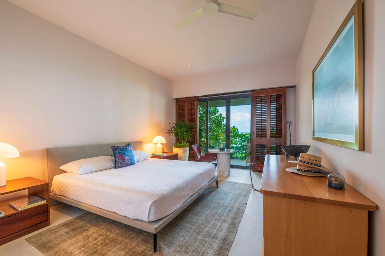 Coco In Iyari Villa *