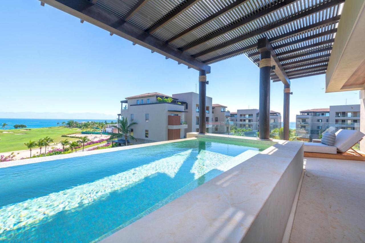 Sardan In Tau * Punta Mita