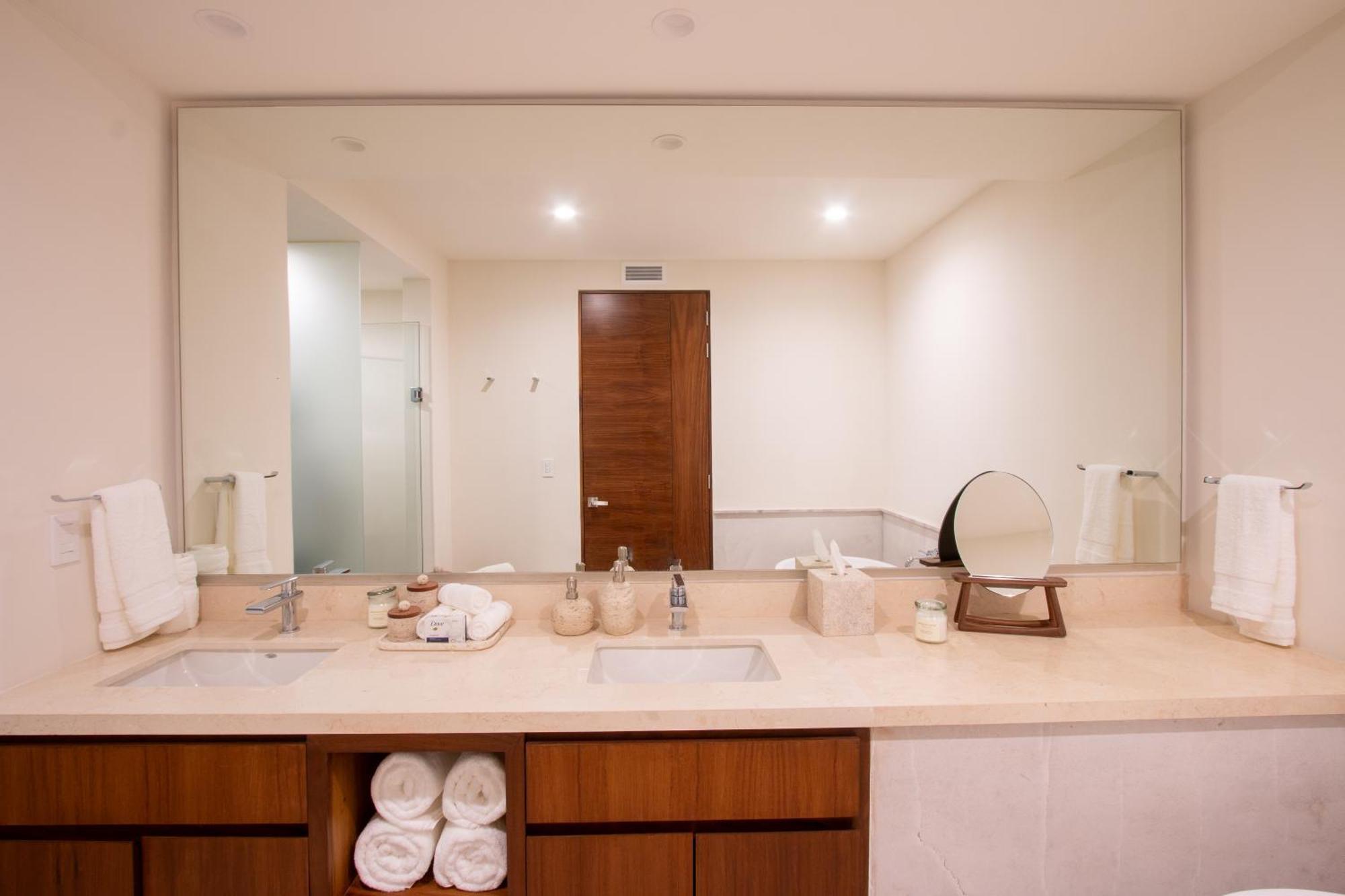 El Encanto, Stunning Views And Premier Golf Access