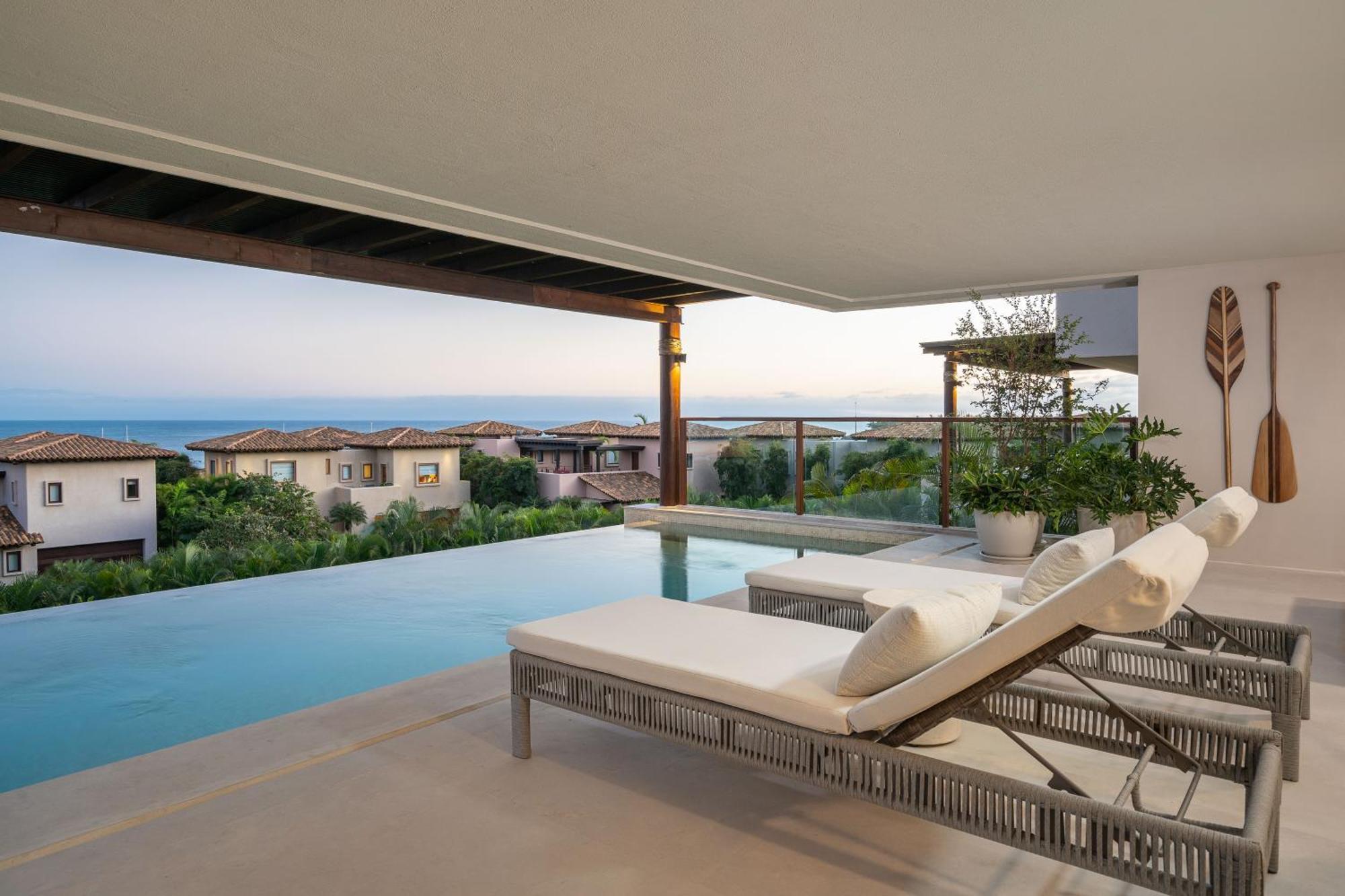 Villa El Encanto, Oasis Of Relaxation With Ocean Views In *