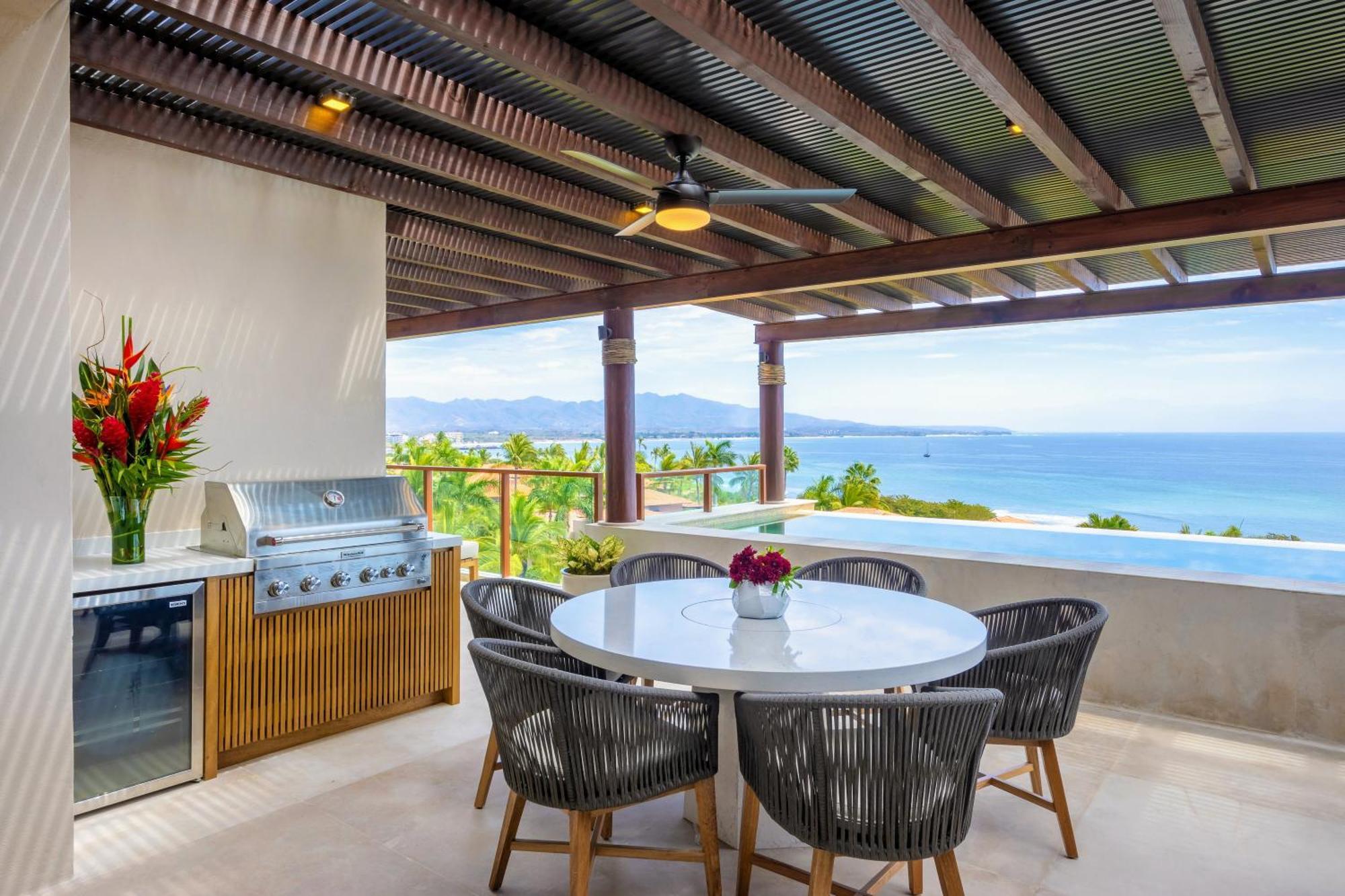 El Encanto, Oasis Of Relaxation With Ocean Views In *