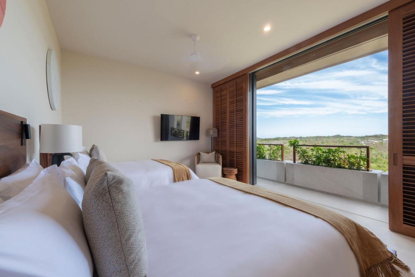 Apartment Rooftop Oasis In El Surf