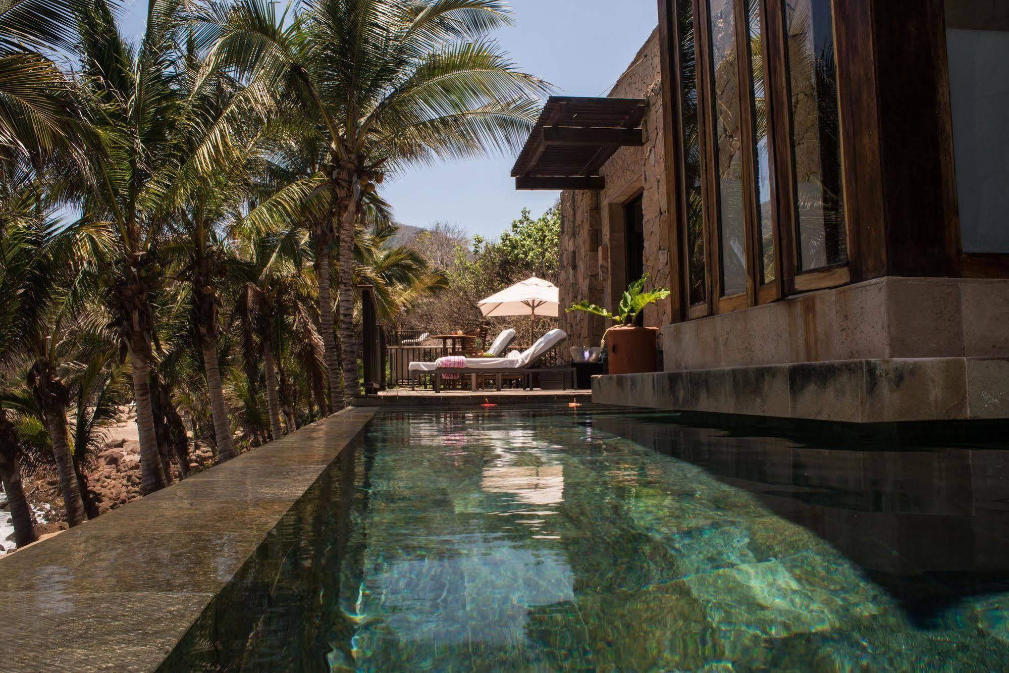Hotel Imanta Punta De Mita 5*